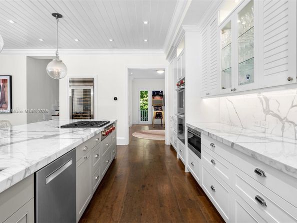 2500 Regatta Ave, Miami Beach FL 33140