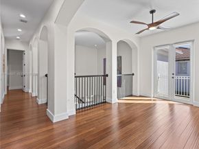 11113 NW 71st Ter, Doral FL 33178