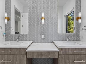 11113 NW 71st Ter, Doral FL 33178