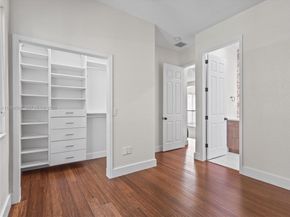 11113 NW 71st Ter, Doral FL 33178