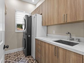 11113 NW 71st Ter, Doral FL 33178