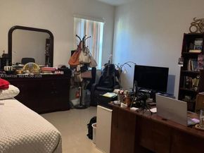 15400 SW 176th Ln, Miami FL 33187