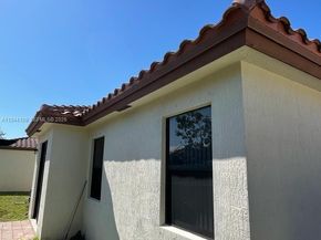 15400 SW 176th Ln, Miami FL 33187