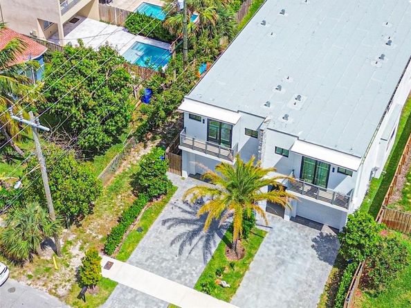 325 SW 16th St B, Fort Lauderdale FL 33315
