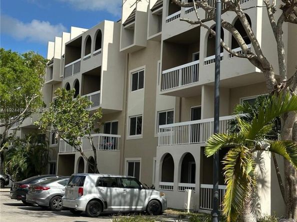 Undisclosed Address #A11924498, Miami FL 33143