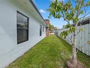 10020 SW 83rd St, Miami FL 33173