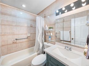 10020 SW 83rd St, Miami FL 33173