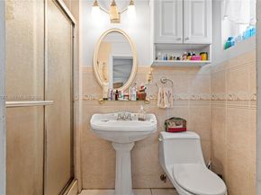 20054 NW 12th Pl, Miami Gardens FL 33169