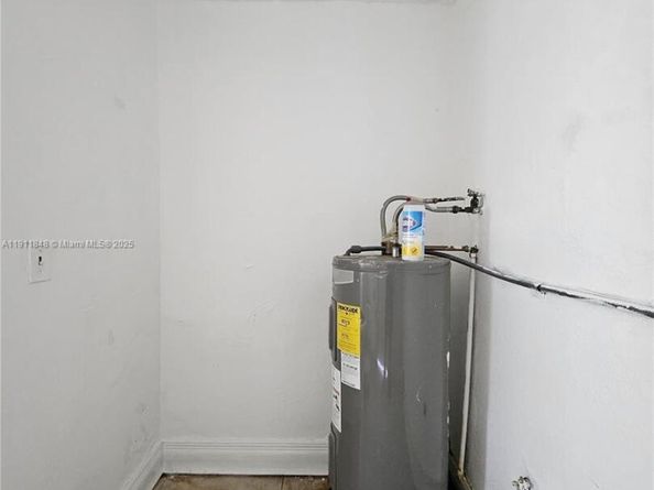 22300 SW 114th Ct, Miami FL 33170