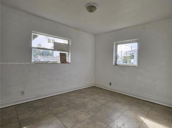 22300 SW 114th Ct, Miami FL 33170