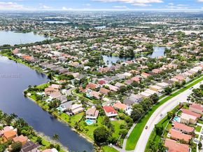 1361 NW 185th Ave, Pembroke Pines FL 33029