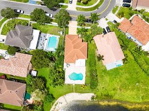 1361 NW 185th Ave, Pembroke Pines FL 33029