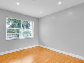 1361 NW 185th Ave, Pembroke Pines FL 33029