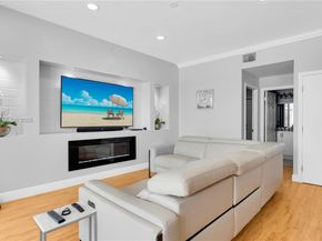 1361 NW 185th Ave, Pembroke Pines FL 33029