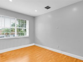 1361 NW 185th Ave, Pembroke Pines FL 33029