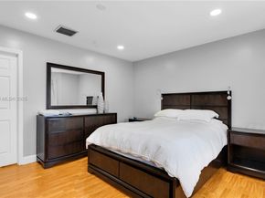 1361 NW 185th Ave, Pembroke Pines FL 33029