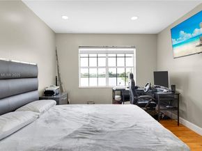 1361 NW 185th Ave, Pembroke Pines FL 33029