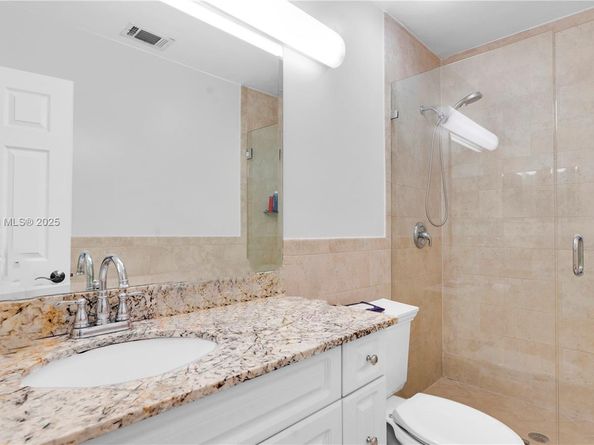 1361 NW 185th Ave, Pembroke Pines FL 33029
