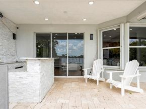 1361 NW 185th Ave, Pembroke Pines FL 33029