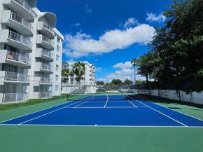492 NW 165th St Rd C211, Miami FL 33169