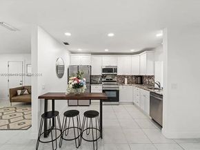 2219 N 35th Ave, Hollywood FL 33021