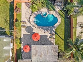 2219 N 35th Ave, Hollywood FL 33021