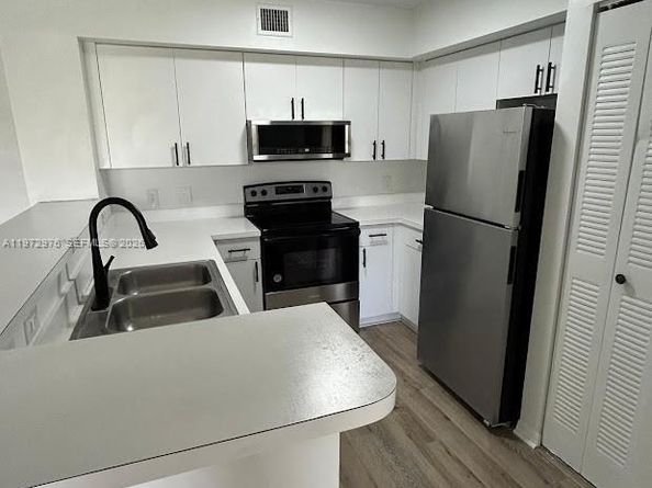 12166 Saint Andrews Pl 108, Miramar FL 33025