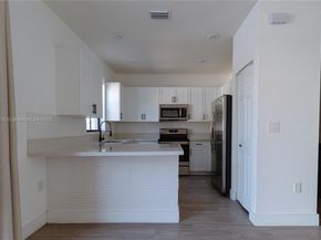 3435 W 105th Pl, Hialeah FL 33018