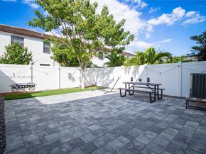3435 W 105th Pl, Hialeah FL 33018