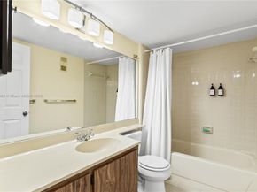 1715 Whitehall Dr 404, Davie FL 33324