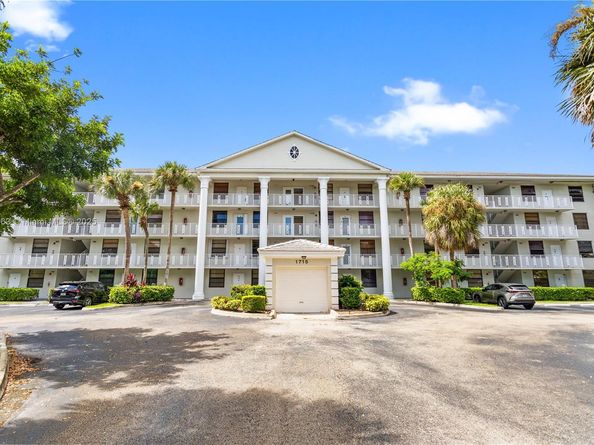 1715 Whitehall Dr 404, Davie FL 33324