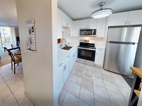619 NE 14th Ave 303, Hallandale Beach FL 33009
