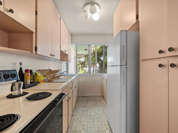 180 Isle Of Venice Dr 208, Fort Lauderdale FL 33301