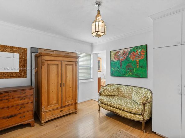 2700 SW 4th Ave, Miami FL 33129