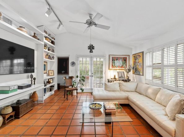 2700 SW 4th Ave, Miami FL 33129