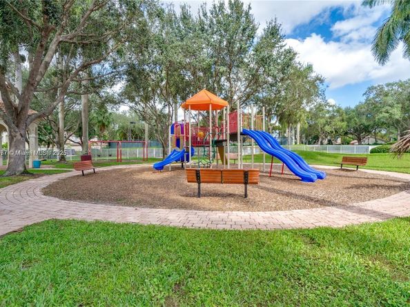 1874 NW 74th Way, Pembroke Pines FL 33024