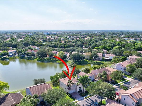 1874 NW 74th Way, Pembroke Pines FL 33024