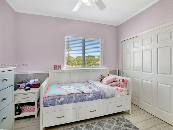 1874 NW 74th Way, Pembroke Pines FL 33024