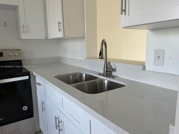 8700 N Sherman Cir 108, Miramar FL 33025