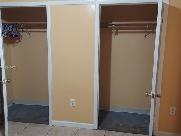 5738 Fletcher St, Hollywood FL 33023