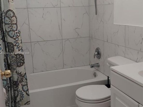 5738 Fletcher St, Hollywood FL 33023