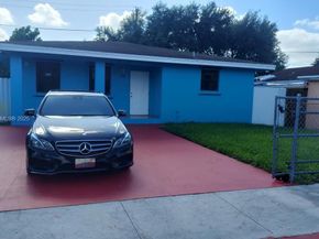 5738 Fletcher St, Hollywood FL 33023