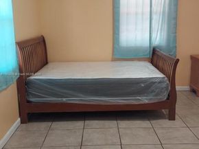 5738 Fletcher St, Hollywood FL 33023