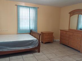 5738 Fletcher St, Hollywood FL 33023
