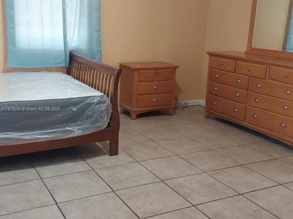5738 Fletcher St, Hollywood FL 33023