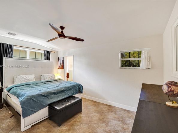 2624 Nassau Ln, Fort Lauderdale FL 33312