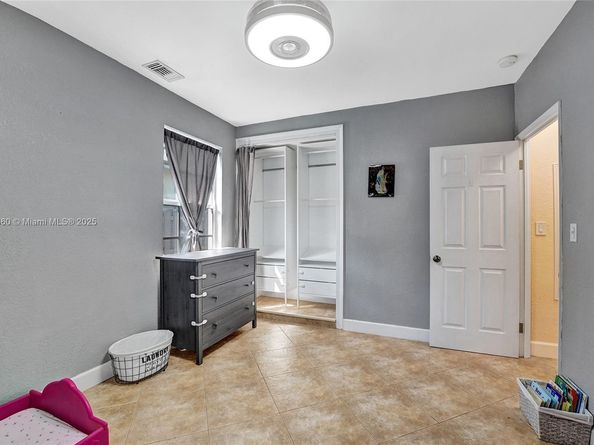 2624 Nassau Ln, Fort Lauderdale FL 33312