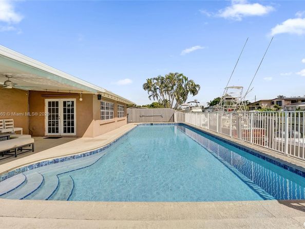 2624 Nassau Ln, Fort Lauderdale FL 33312