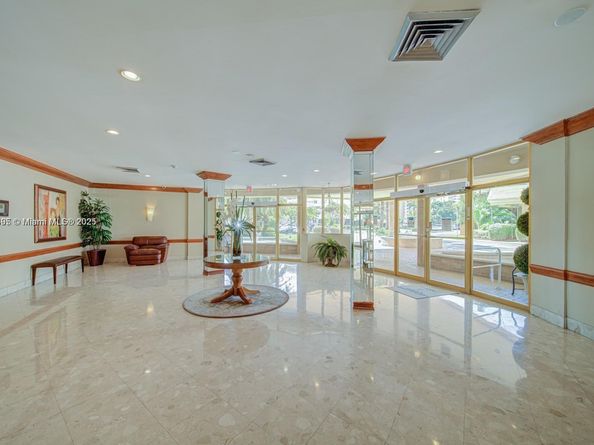 100 Golden Isles Dr 808, Hallandale Beach FL 33009