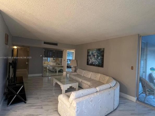 100 Golden Isles Dr 808, Hallandale Beach FL 33009